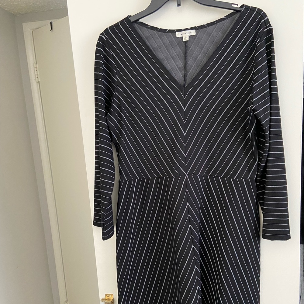Max studio chevron black and white work dress
